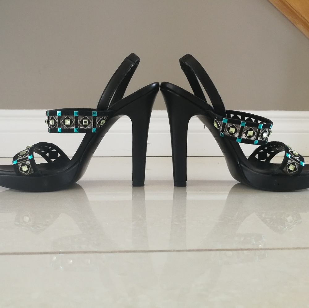 Authentic Versace jeweled heels - Picture 8 of 8